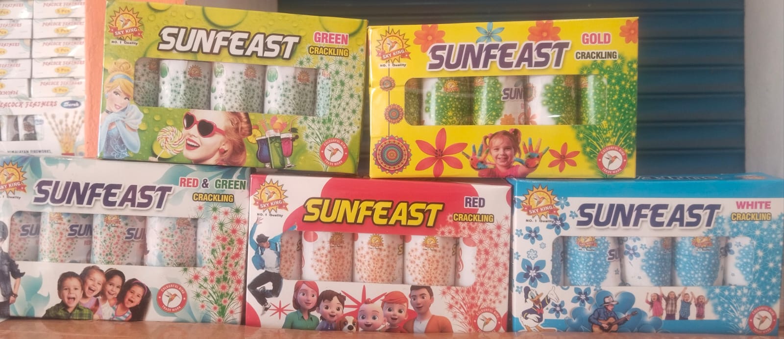 Sun Feast-Red,Green,Gold,White,Red&Green (5Pcs)